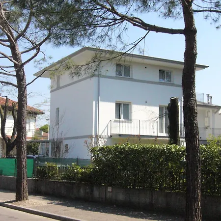 Gledizia 3*
